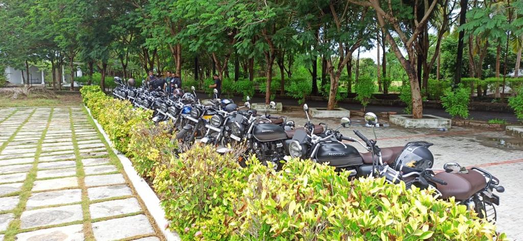 Breakfast ride to Tindivanam